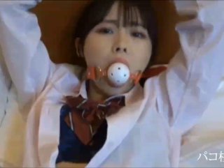 绝世武神笔趣阁可爱女高平胸蓝白条长袜jk